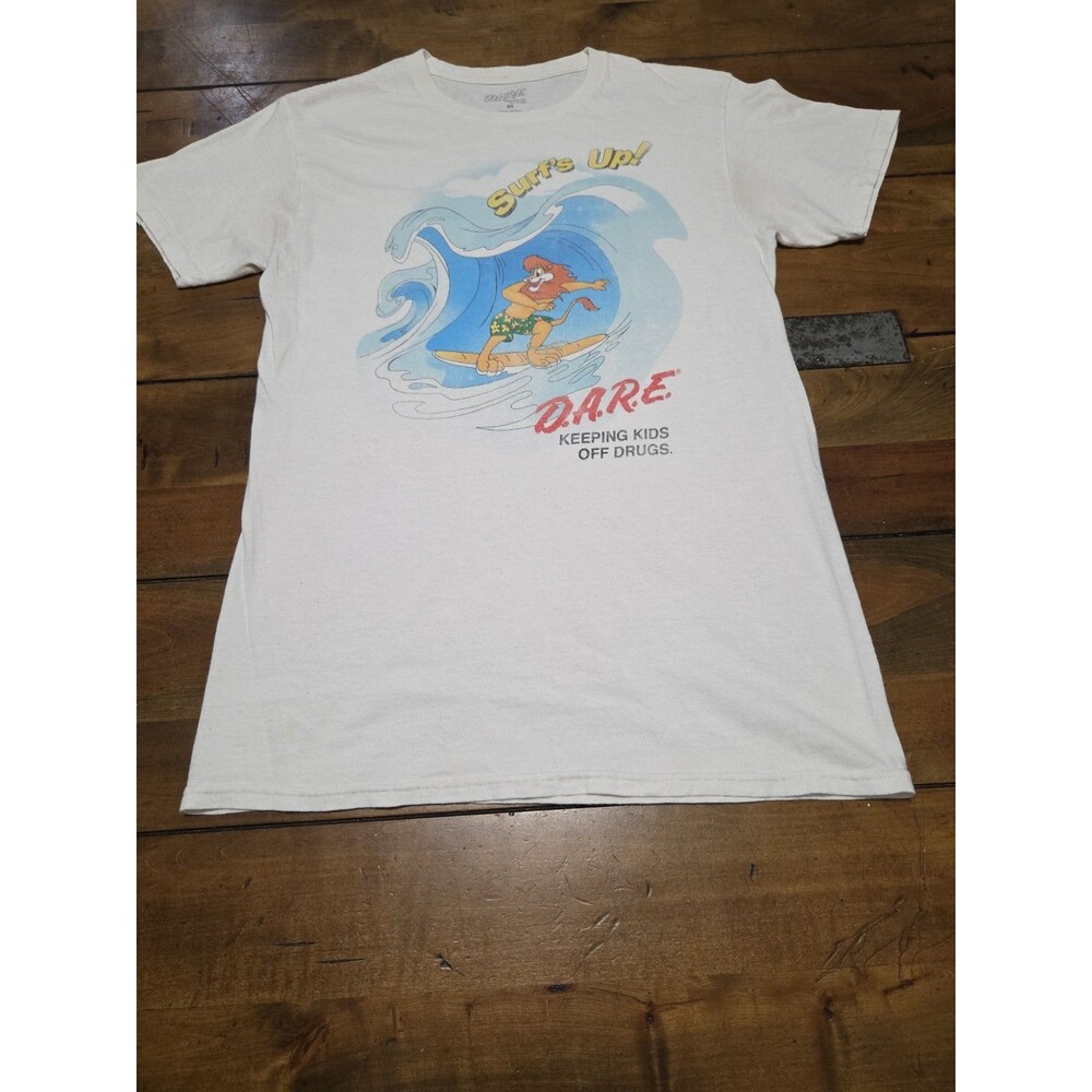 D.A.R.E. Surf's Up Daren The Lion Graphic T-Shirt White Men's Size Medium